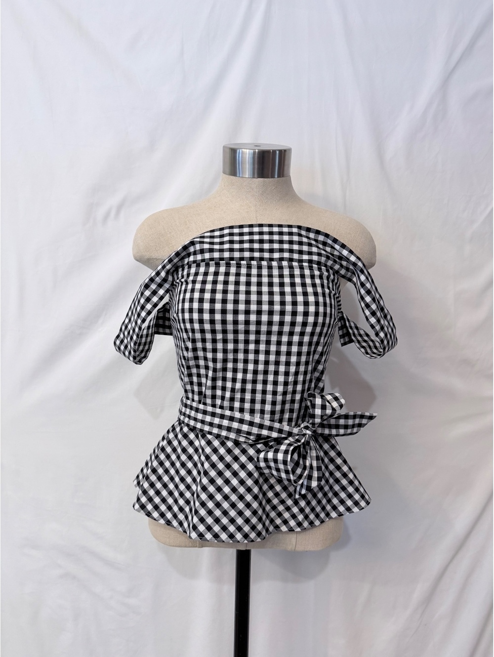 NWT Express Women's Black and White Checkered Shouldered Blouse SZ 4